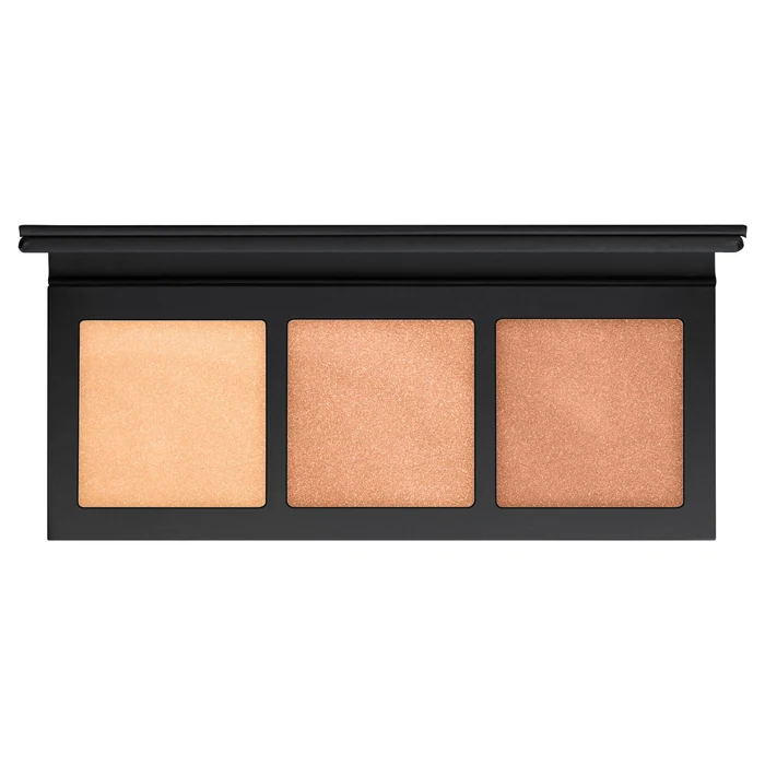 MAC Hyper Real Glow Gold Coasting
