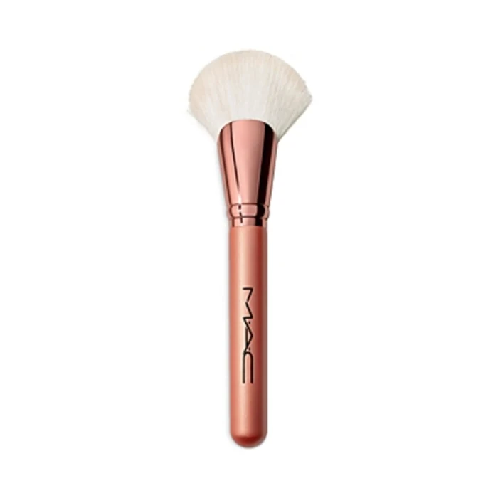 MAC Bronze Fan Brush 143S
