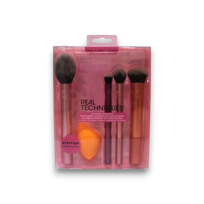 Real Techniques Everyday Essentials Kit set