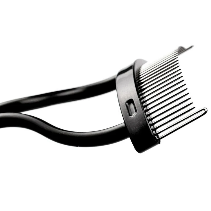 M2 Beauté Eyelash Comb